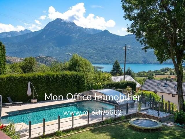 Maison de luxe de 17 pièces en vente à Chorges, France