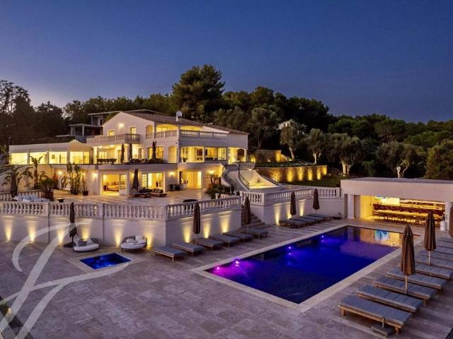 Maison de luxe de 1400 m2 en location Mougins, Provence Alpes Côte d'Azur