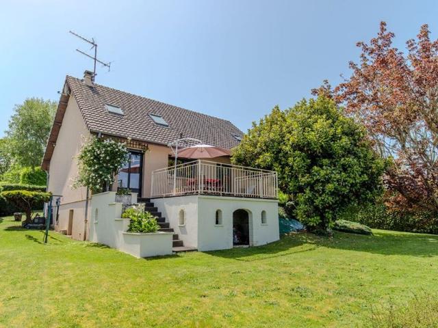 Maison de luxe de 140 m2 en vente Oinville sur Montcient, Île de France