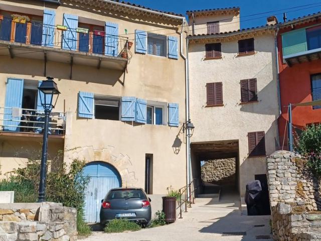 Maison de luxe en vente à Signes, France