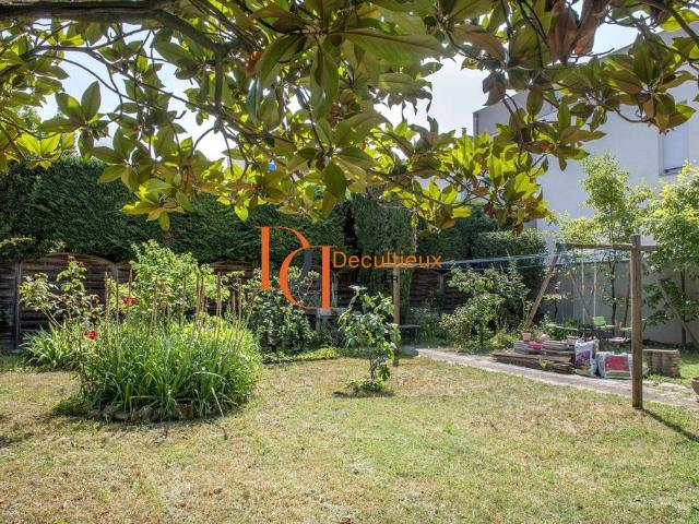 Maison de luxe de 144 m2 en vente Villeurbanne, France