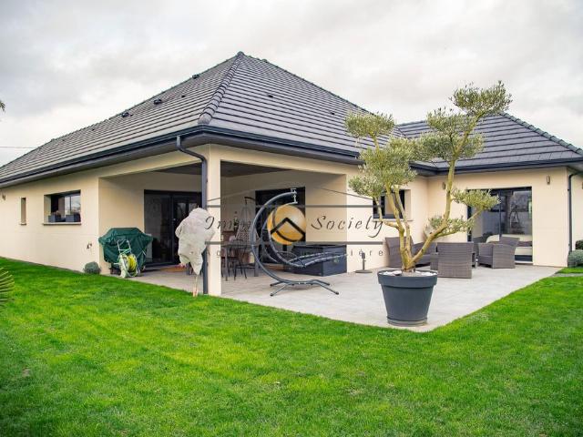 Maison de luxe de 145 m2 en vente Le Thuit Signol, Normandie