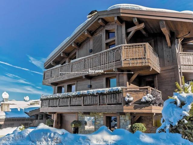 Maison de luxe de 14 pièces en vente à Courchevel, Auvergne Rhône Alpes