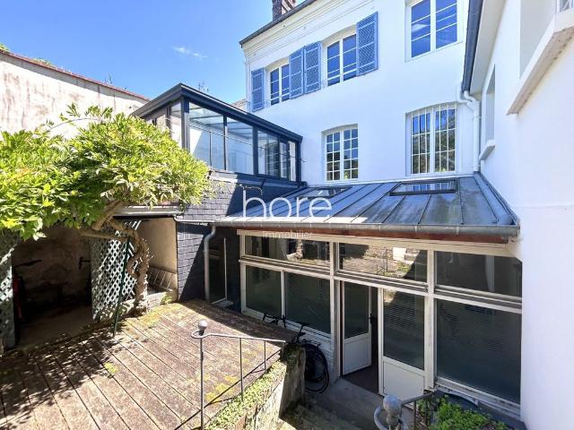 Maison de luxe de 14 pièces en vente à Honfleur, Normandie