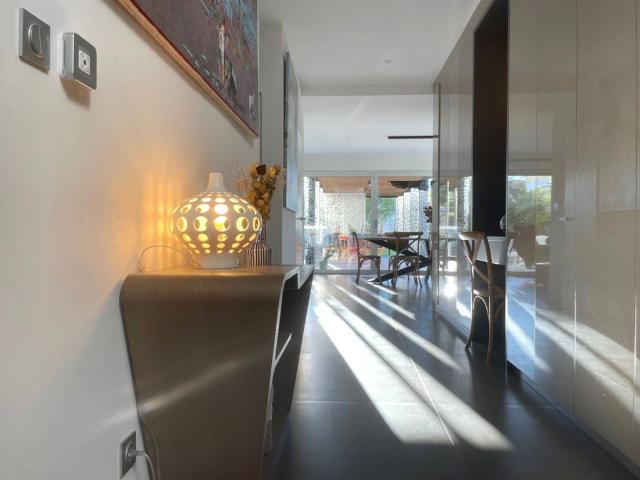 Maison de luxe de 150 m2 en vente La Rochelle, France