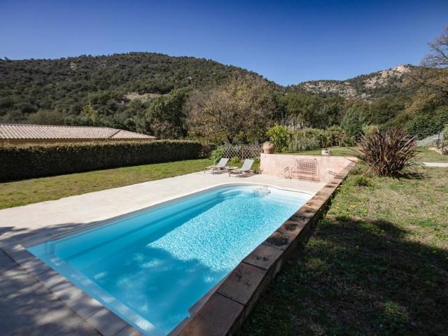 Maison de luxe de 150 m2 en vente Le Plan de la Tour, Provence Alpes Côte d'Azur