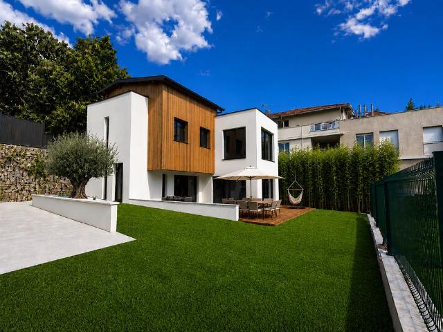 Maison de luxe de 150 m2 en vente Limonest, Auvergne Rhône Alpes