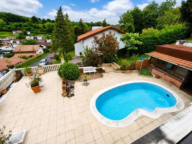 Maison de luxe de 150 m2 en vente Urrugne, France