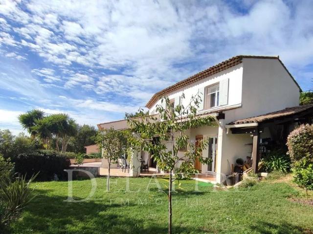 Maison de luxe de 157 m2 en vente Châteauneuf Grasse, Provence Alpes Côte d'Azur