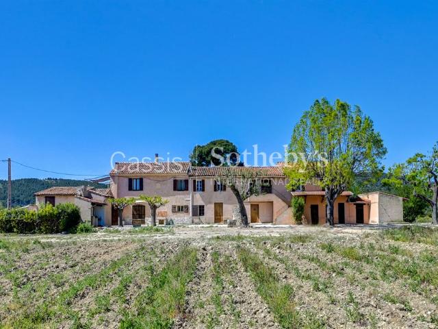 Maison de luxe de 15 pièces en vente à Cassis, France