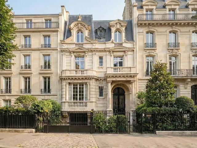Maison de luxe de 15 pièces en vente à La Muette, Auteuil, Porte Dauphine, France