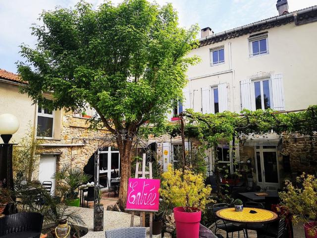 Maison de luxe de 15 pièces en vente à Orange, Provence Alpes Côte d'Azur