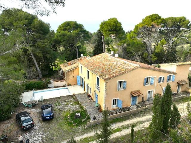 Maison de luxe de 15 pièces en vente à Saint Pons de Mauchiens, Occitanie