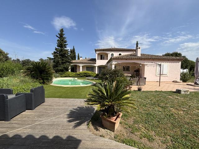 Maison de luxe de 160 m2 en vente Maureillas, France