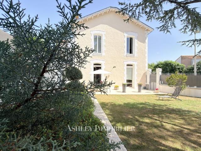 Maison de luxe de 164 m2 en vente Nieul sur Mer, France