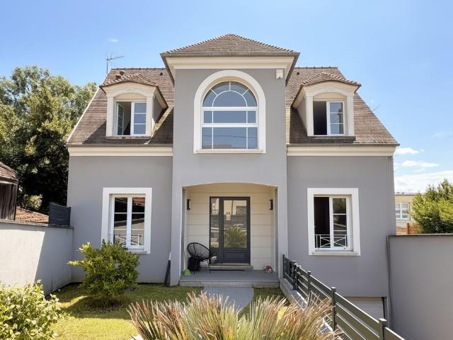 Maison de luxe de 165 m2 en vente Ormesson sur Marne, Île de France