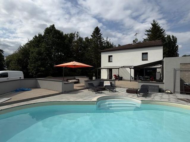 Maison de luxe de 167 m2 en vente Aubécourt, France
