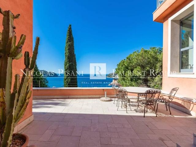 Maison de luxe de 16 pièces en vente à Villefranche sur Mer, France