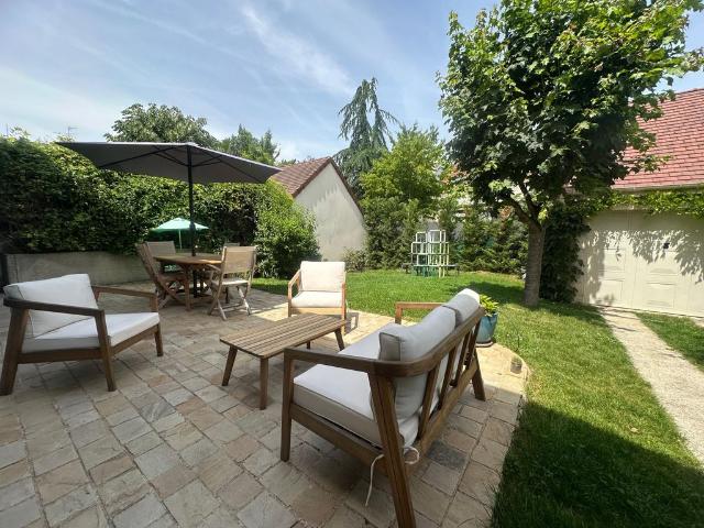 Maison de luxe de 175 m2 en location Montesson, Île de France