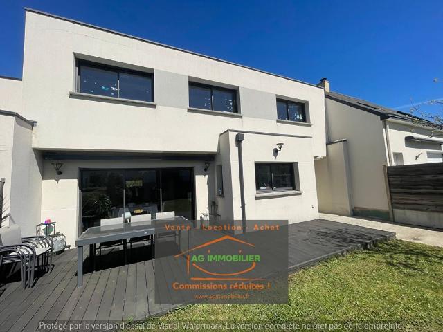 Maison de luxe de 175 m2 en vente Pacé, France