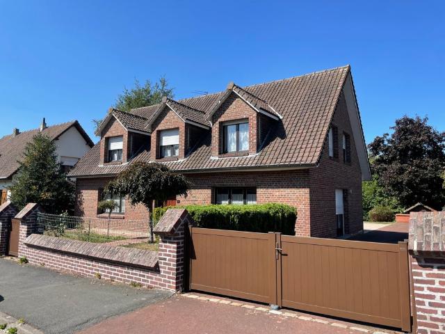 Maison de luxe de 179 m2 en vente Bailleul, Hauts de France