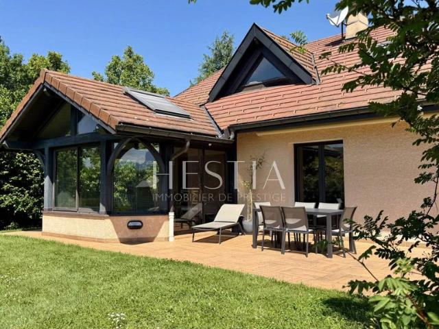 Maison de luxe de 182 m2 en vente Groisy, France