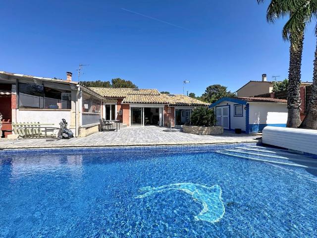 Maison de luxe de 182 m2 en vente Le Muy, France
