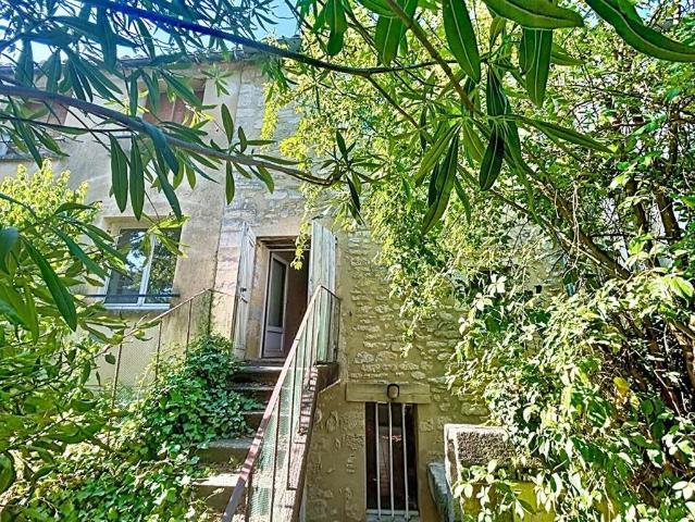 Maison de luxe de 182 m2 en vente Uzès, France