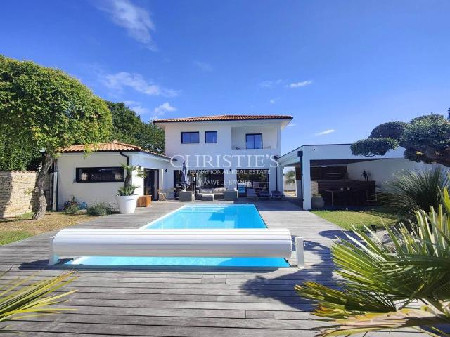 Maison de luxe de 185 m2 en vente Bourgneuf, France