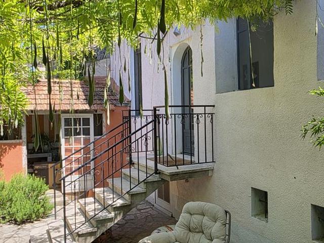 Maison de luxe de 188 m2 en vente Arles, Provence Alpes Côte d'Azur