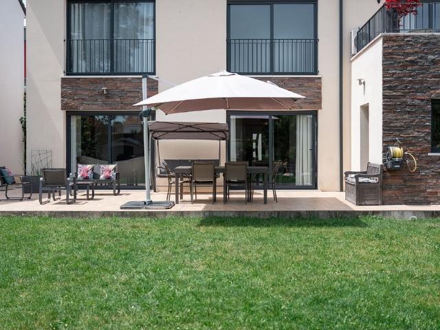 Maison de luxe de 189 m2 en vente Le Plessis Trévise, France