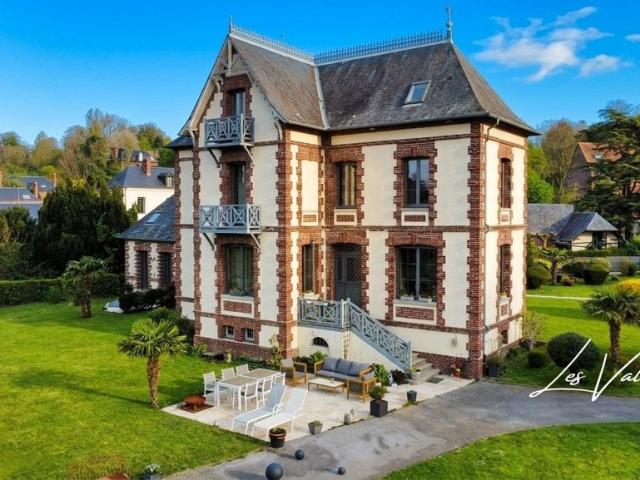 Maison de luxe de 18 pièces en vente à Ouville la Rivière, Normandie
