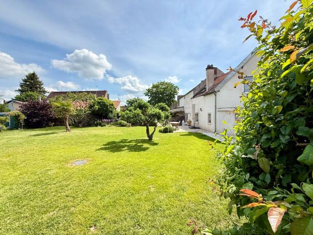 Maison de luxe de 196 m2 en vente Crespières, Île de France