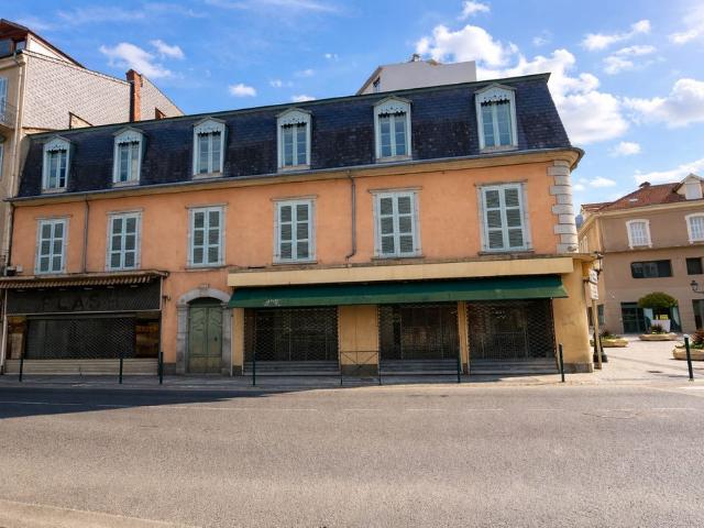 Maison de luxe de 1 pièces en vente à Lourdes, France