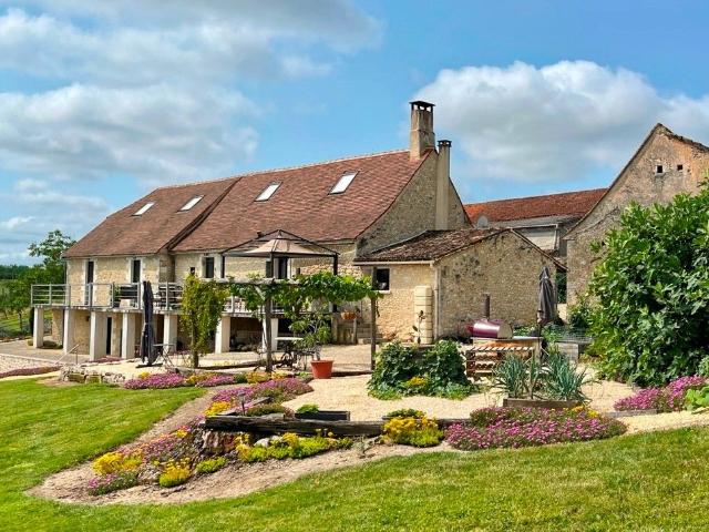 Maison de luxe de 200 m2 en vente Beaumont du Périgord, France
