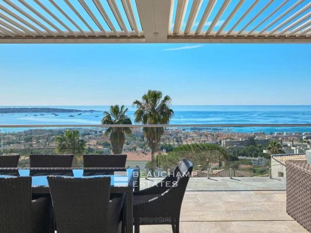 Maison de luxe de 202 m2 en vente Golfe Juan, France