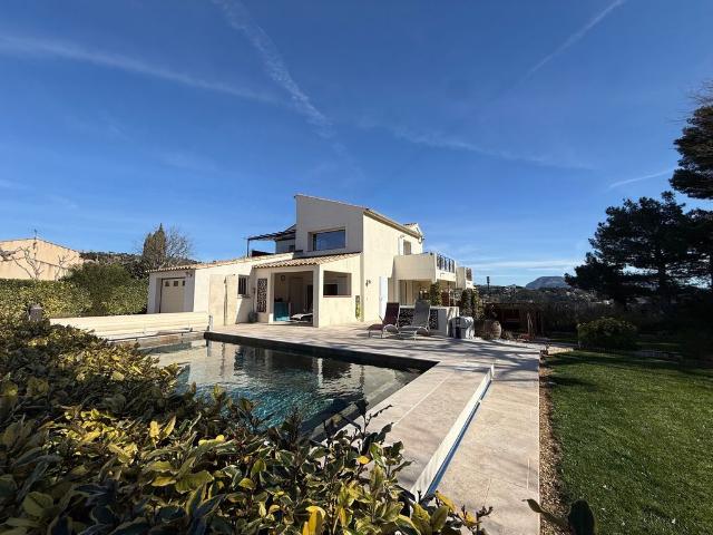 Maison de luxe de 206 m2 en vente Ollioules, France