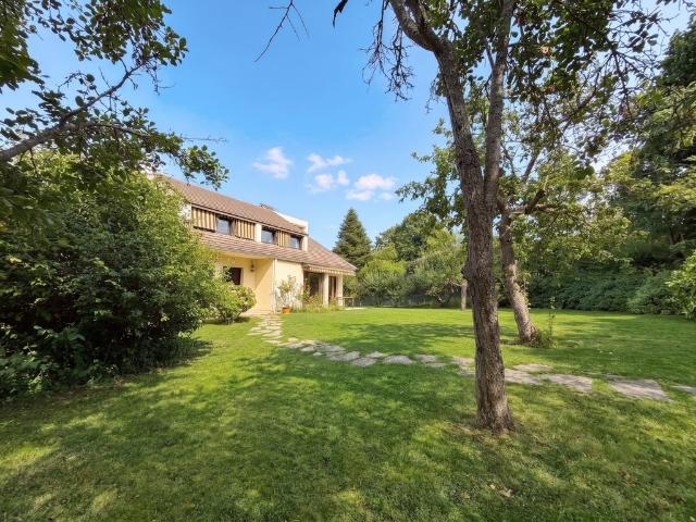 Maison de luxe de 206 m2 en vente Rueil Malmaison, France
