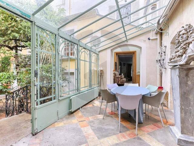 Maison de luxe de 20 pièces en vente à Bastille, République, Nation Alexandre Dumas, France