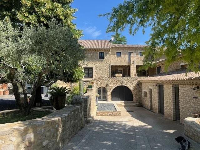 Maison de luxe de 20 pièces en vente à Saint Paulet de Caisson, France