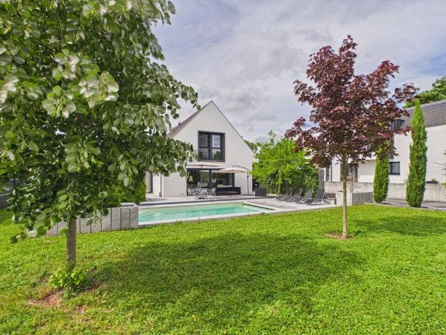 Maison de luxe de 211 m2 en vente Hésingue, France