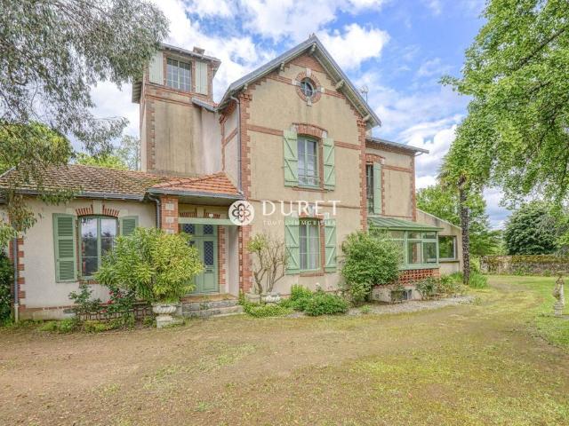 Maison de luxe de 214 m2 en vente Cugand, France