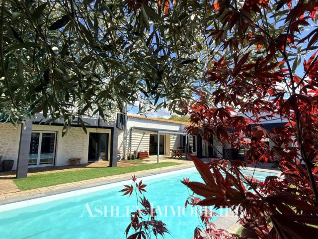 Maison de luxe de 220 m2 en vente Dompierre sur Mer, Nouvelle Aquitaine