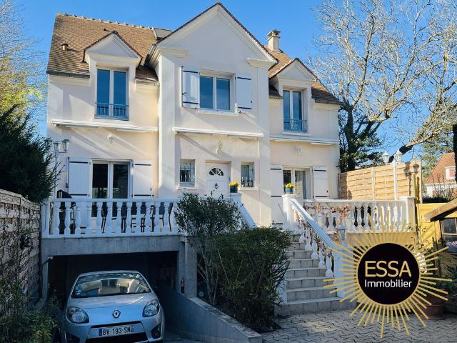 Maison de luxe de 225 m2 en vente Le Chesnay, France