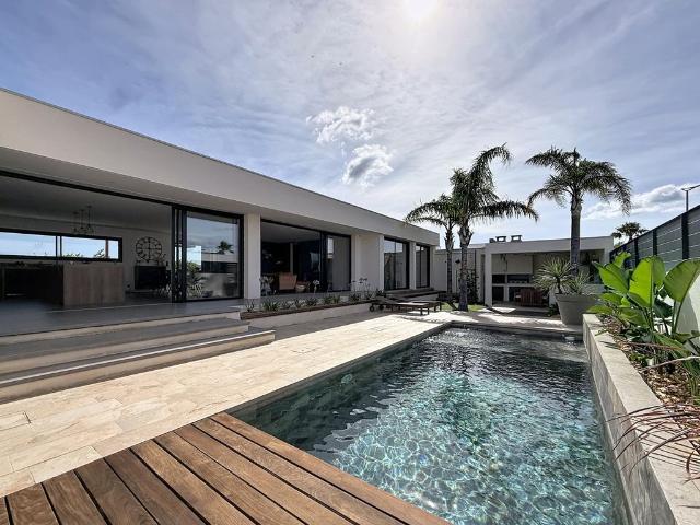 Maison de luxe de 225 m2 en vente Villeneuve de la Raho, France