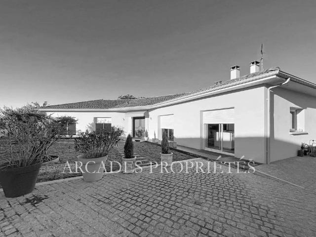 Maison de luxe de 228 m2 en vente Izon, France