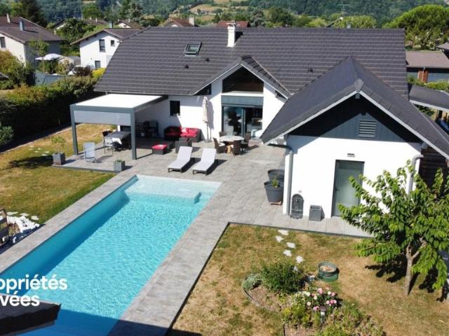 Maison de luxe de 230 m2 en vente Vallières, France