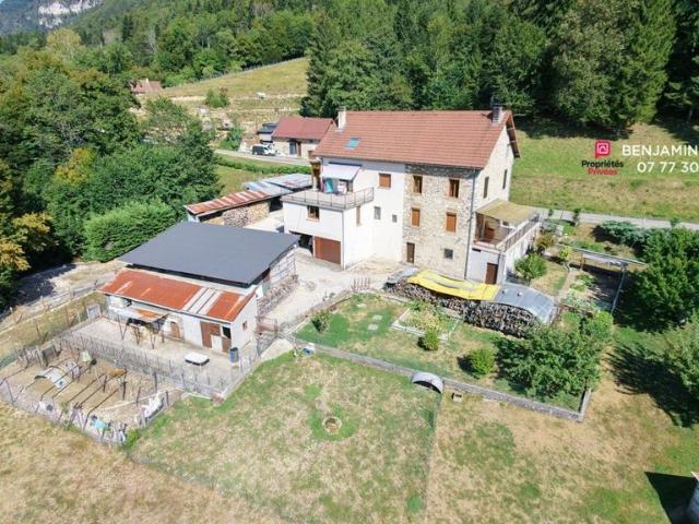 Maison de luxe de 230 m2 en vente Saint Laurent du Pont, France