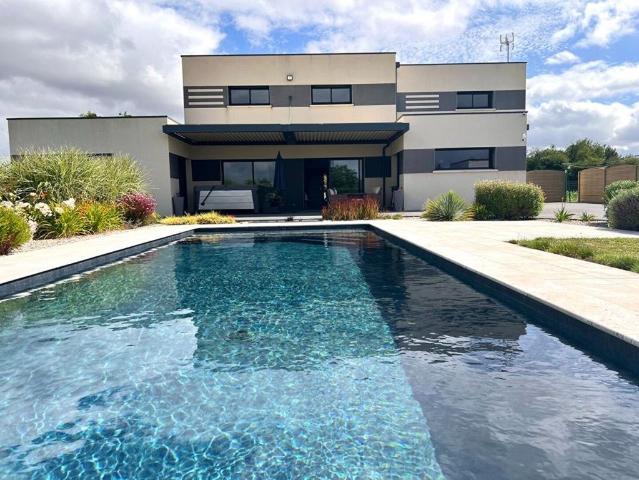 Maison de luxe de 235 m2 en vente Mondoubleau, France