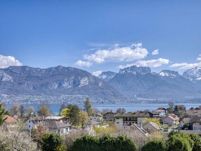 Maison de luxe de 240 m2 en vente Sevrier, France